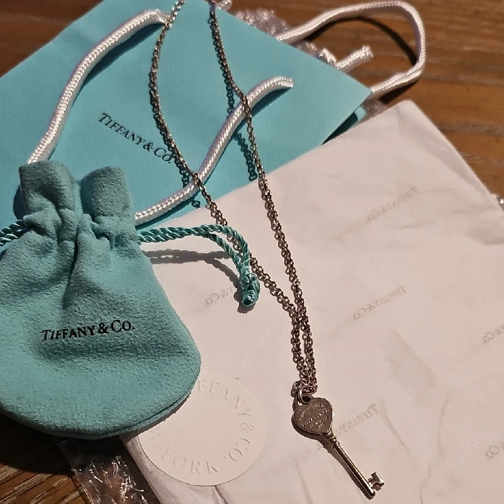 Tiffany & Co. Silver Heart Key Pendant Necklace - Picture 6 of 9